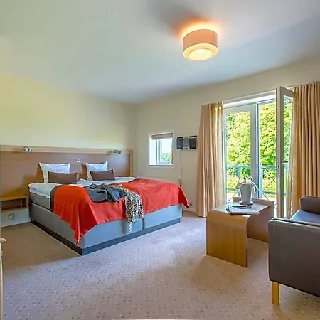 Montra Sabro Hotel 4*
